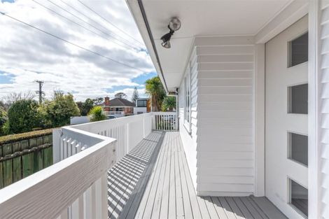 Photo of property in 1/318 Rangatira Road, Beach Haven, Auckland, 0626