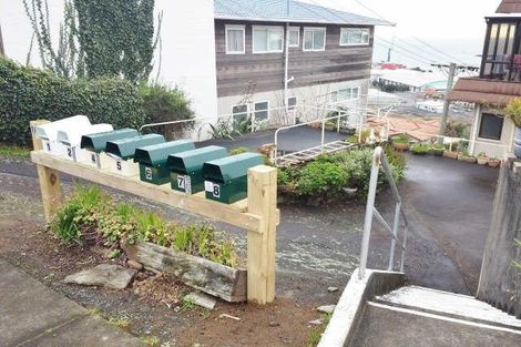 Photo of property in 16 Findlay Street, Moturoa, New Plymouth, 4310