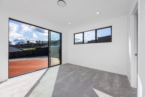 Photo of property in 13 Franheim Crescent, Orewa, 0931
