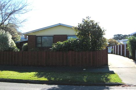 Photo of property in 34 Warren Crescent, Hillmorton, Christchurch, 8025