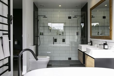 Photo of property in 3/45 Saint Kilda Road, Cambridge, 3434