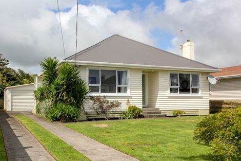 Photo of property in 21 Walsh Road, Westown, New Plymouth, 4310