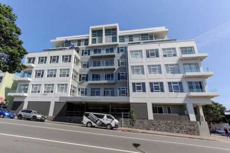 Photo of property in 22 Liardet Apartments, 402/22 Liardet Street, New Plymouth, 4310