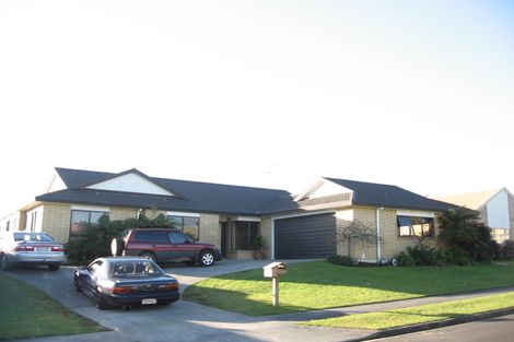 Photo of property in 3 Burleigh Place, Rototuna, Hamilton, 3210