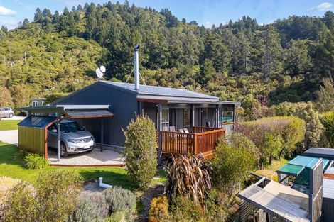 Photo of property in 102 Boons Valley Road, Waikawa, Picton, 7220