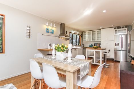 Photo of property in 3/427 Don Buck Road, Massey, Auckland, 0614