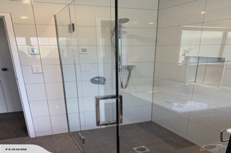 Photo of property in 16b Clare Street, Cambridge, 3434