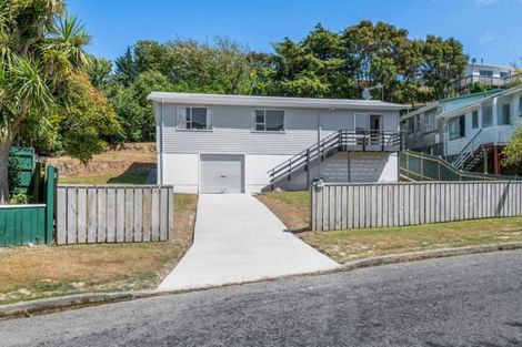 Photo of property in 11 Bexley Grove, Wainuiomata, Lower Hutt, 5014