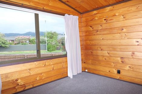 Photo of property in 7 Nugget Grove, Raumati Beach, Paraparaumu, 5032