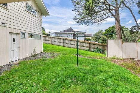 Photo of property in 22 Scarlock Avenue, Browns Bay, Auckland, 0630