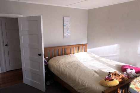 Photo of property in 29 Newcombe Street, Naenae, Lower Hutt, 5011