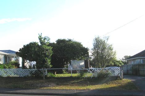 Photo of property in 7 Sunnyside Road, Sunnyvale, Auckland, 0612