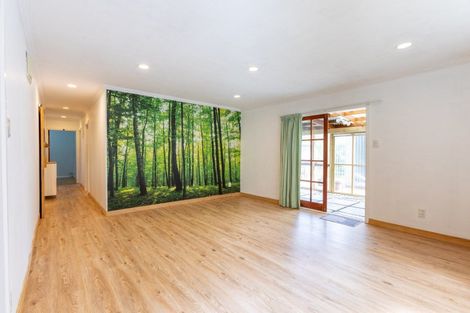 Photo of property in 21 Vogel Street, Woodville, 4920