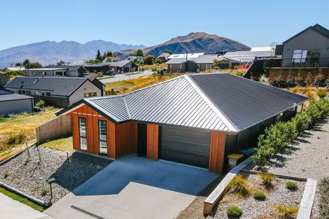 Photo of property in 14 Tuohy Lane, Wanaka, 9305