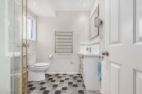 Photo of property in 22 Pinewood Grove, Paraparaumu Beach, Paraparaumu, 5032