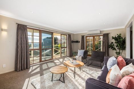 Photo of property in 17 Leeward Drive, Whitby, Porirua, 5024