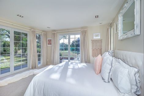 Photo of property in 15 Tarahunga Road, Levin, 5571