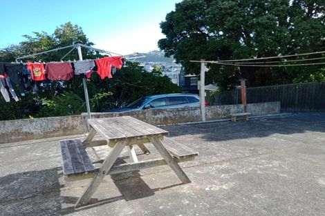 Photo of property in 5 Claremont Grove, Mount Victoria, Wellington, 6011