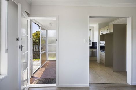 Photo of property in 364 Devon Street East, Strandon, New Plymouth, 4312