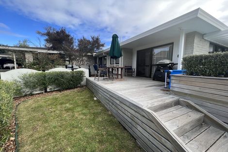 Photo of property in 1/46 Campbell Street, Havelock North, 4130