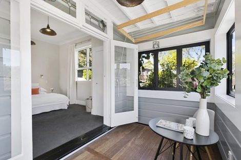 Photo of property in 17 Hamilton Road, Hataitai, Wellington, 6021