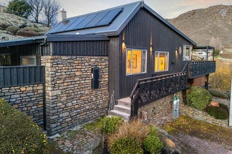 Photo of property in 30 Kerry Street, Alexandra, 9320