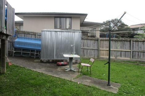 Photo of property in 20 Dovey Place, Massey, Auckland, 0614