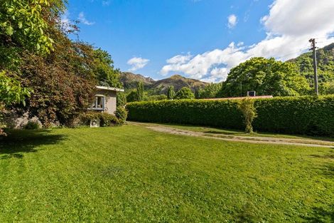 Photo of property in 22 Cardigan Street, Arrowtown, 9302