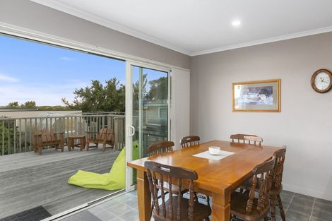 Photo of property in 17 Palmer Place, Taieri Beach, Taieri Mouth, 9091