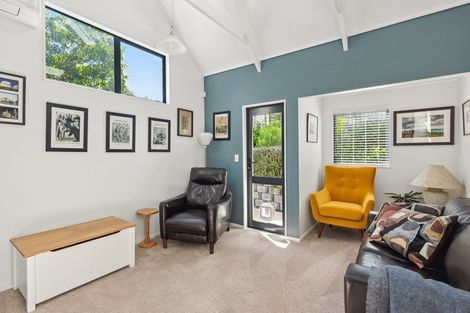 Photo of property in 2 Fiesta Grove, Raumati Beach, Paraparaumu, 5032