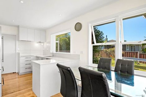 Photo of property in 37 Tampin Road, Hillpark, Auckland, 2102