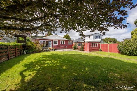 Photo of property in 71 Totara Crescent, Woburn, Lower Hutt, 5011