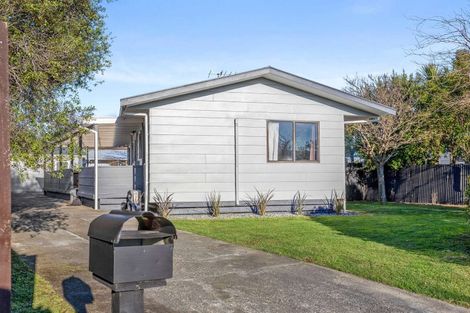Photo of property in 3 Kupe Drive, Carterton, 5713