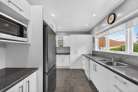 Photo of property in 98 Eban Avenue, Hillcrest, Auckland, 0627