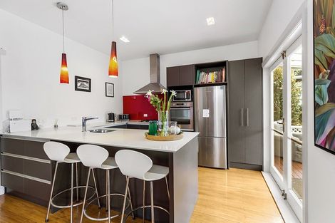 Photo of property in 9 Richmond Avenue, Karori, Wellington, 6012