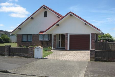 Photo of property in 12a Victoria Avenue, Dannevirke, 4930