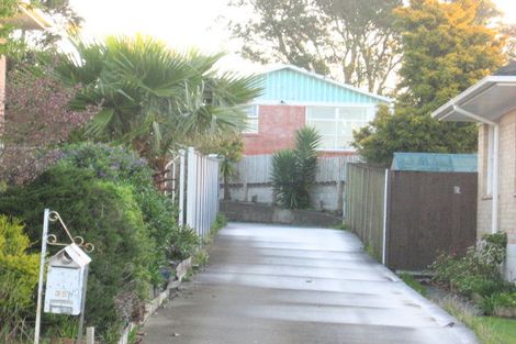 Photo of property in 35 Lynmore Drive, Hillpark, Auckland, 2102