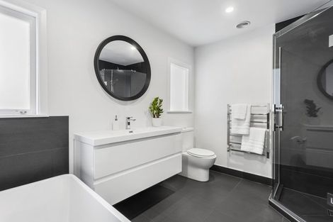 Photo of property in 13 Lanigan Street, Birkdale, Auckland, 0626