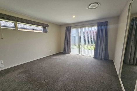 Photo of property in 10 Cyclamen Place, Aidanfield, Christchurch, 8025