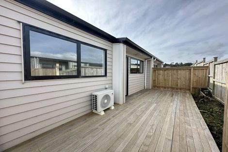 Photo of property in 15b Poruru Close, Papakura, 2110