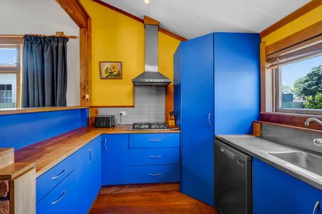 Photo of property in 54 Disraeli Street, Hawera, 4610