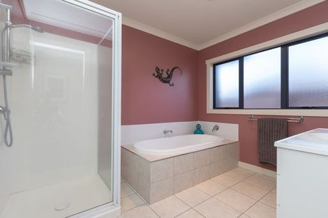 Photo of property in 5 Henley Court, Huntington, Hamilton, 3210