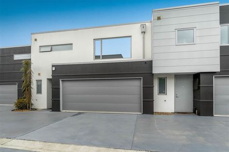 Photo of property in 2/670 Ferry Road, Woolston, Christchurch, 8023