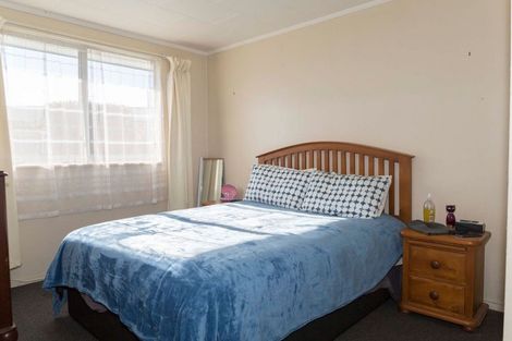 Photo of property in 12a Carlson Street, Dannevirke, 4930