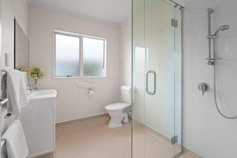 Photo of property in Holdsworth Villas, 56/2 William Donald Drive, Solway, Masterton, 5810