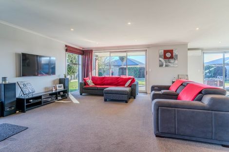 Photo of property in 14 William James Close, Mosgiel, 9024