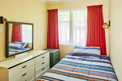 Photo of property in 73 Taylor Terrace, Tawa, Wellington, 5028