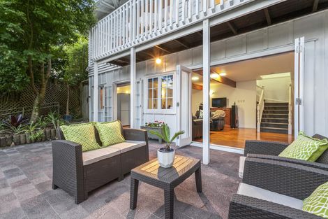 Photo of property in 221 Godley Road, Titirangi, Auckland, 0604