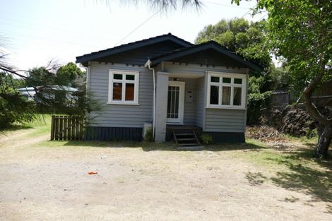 Photo of property in 11 Leonard Road, Mount Wellington, Auckland, 1060