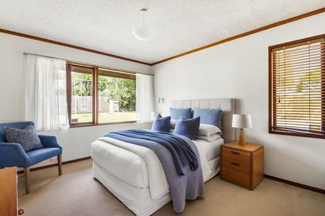 Photo of property in 4 Terrylyn Drive, Hillcrest, Auckland, 0627